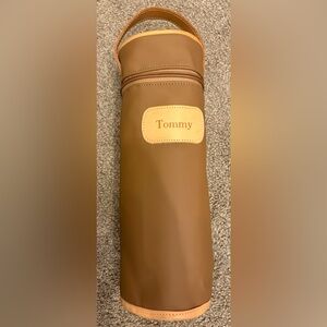 Personalized Jon Hart single bottle wool insulated wine carrier tote brown